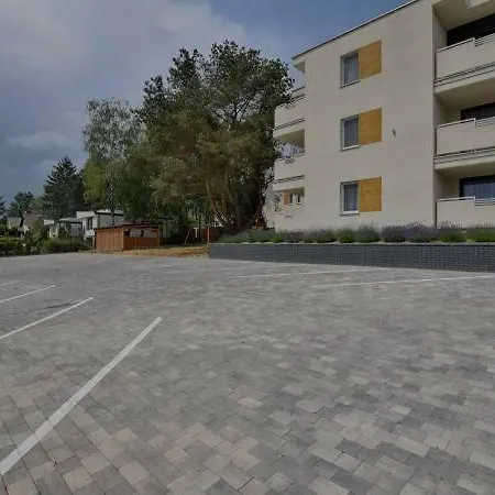 Na Skarpie Apartment